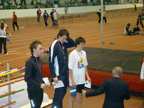 Kučáni 200m 23,35s